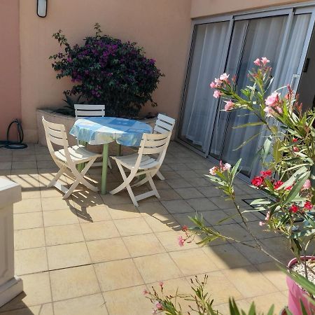 Logement calme proche mer, 4 personnes, St Aygulf Fréjus Esterno foto