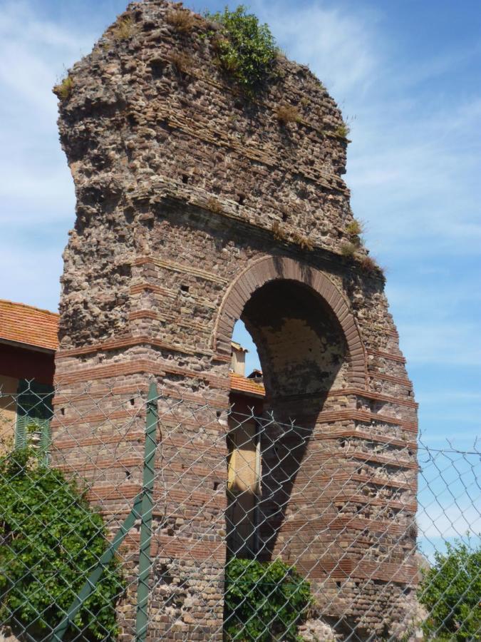 Logement calme proche mer, 4 personnes, St Aygulf Fréjus Esterno foto