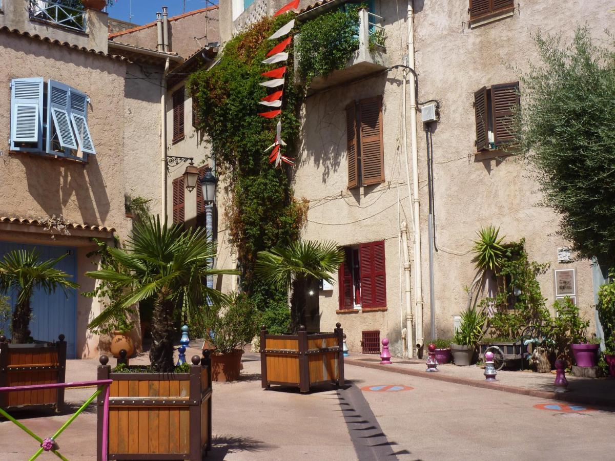 Logement calme proche mer, 4 personnes, St Aygulf Fréjus Esterno foto