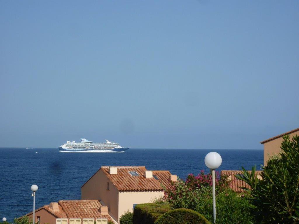 Logement calme proche mer, 4 personnes, St Aygulf Fréjus Esterno foto